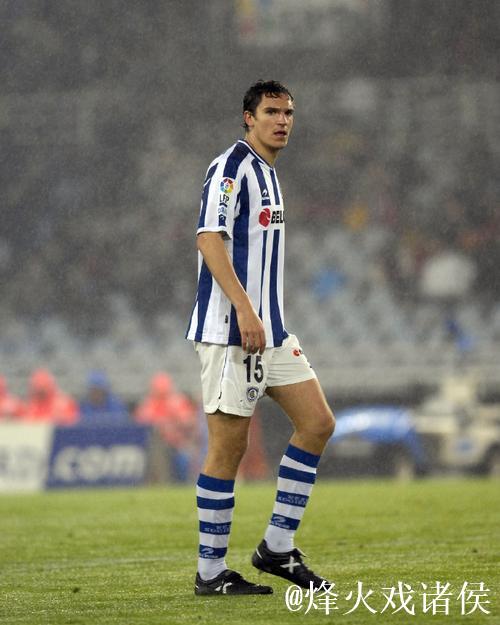 皇社宣布主帅弗朗西斯科离任,B队主帅安索特吉暂代职务 皇社宣布主帅弗朗西斯科离任,B队主帅安索特吉暂代职务